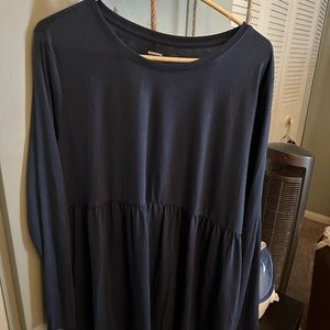 Long sleeve maternity top